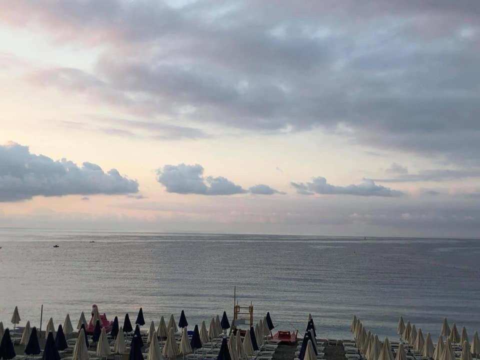 Maresuite ألبيسولا مارينا المظهر الخارجي الصورة